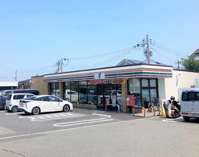 セブンイレブン木津川州見台1丁目店 810m 写真撮影日：2025-06-30