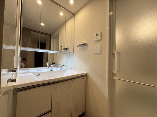 洗面台・洗面所  写真撮影日：2025-10-09