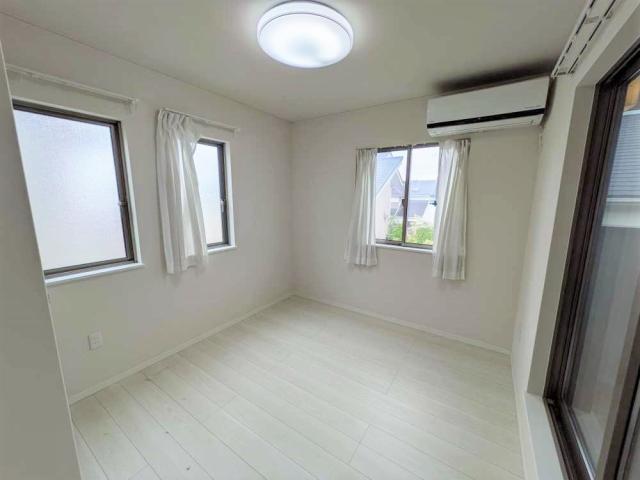 リビング以外の居室  写真撮影日：2025-09-13