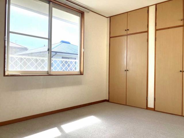 リビング以外の居室  写真撮影日：2025-10-06