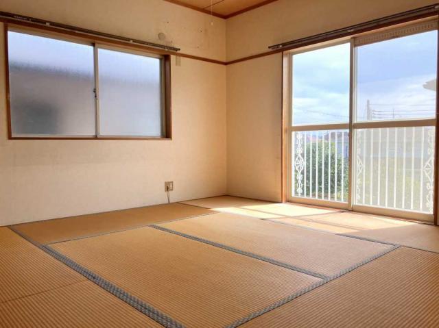 リビング以外の居室  写真撮影日：2025-10-06