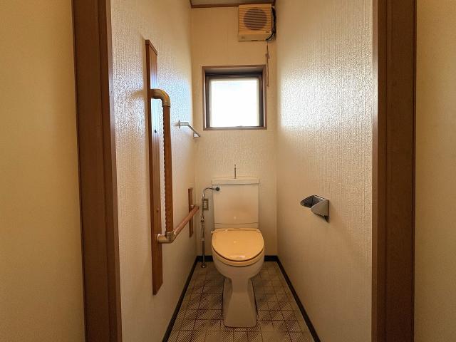 トイレ  写真撮影日：2025-11-08