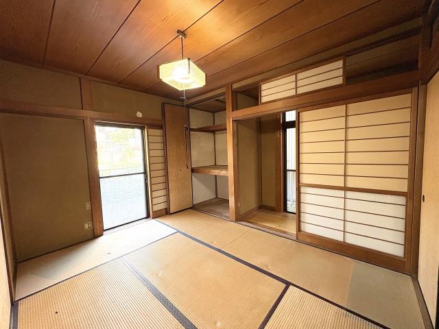 リビング以外の居室  写真撮影日：2025-11-08