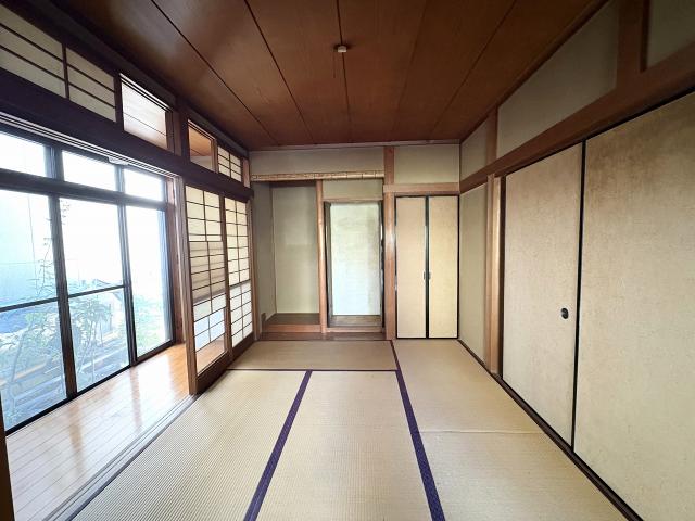 リビング以外の居室  写真撮影日：2025-11-08