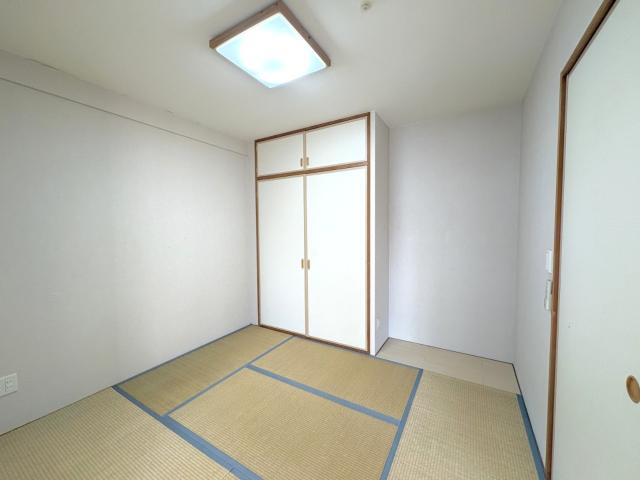 リビング以外の居室  写真撮影日：2025-11-14