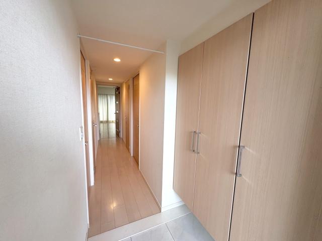 玄関  写真撮影日：2025-11-14