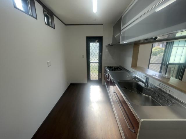 キッチン  写真撮影日：2025-11-23