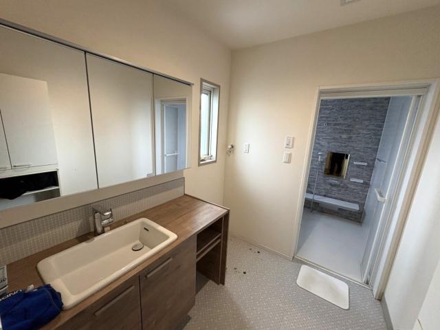 洗面台・洗面所  写真撮影日：2025-12-05