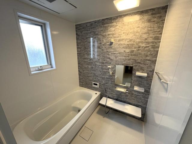 浴室  写真撮影日：2025-12-05
