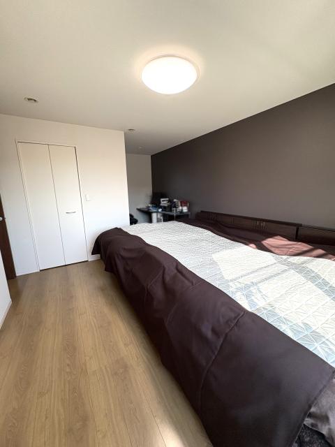 リビング以外の居室  写真撮影日：2025-12-20