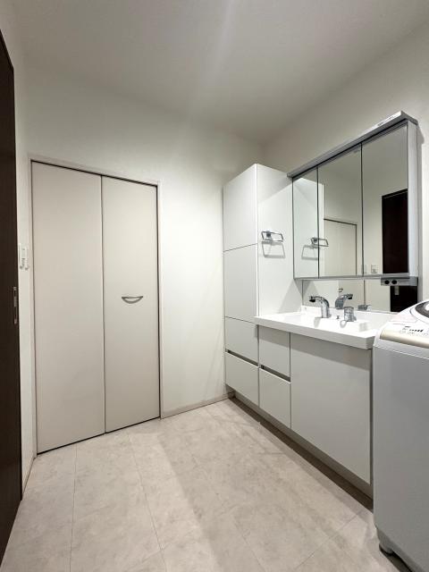 洗面台・洗面所  写真撮影日：2025-12-20