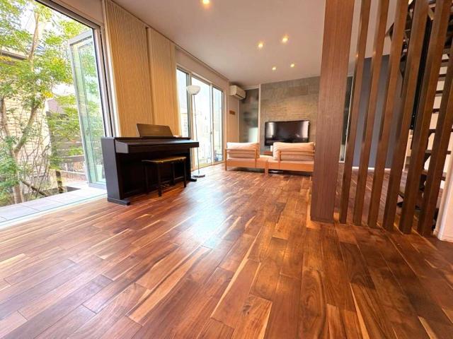 リビング  写真撮影日：2025-12-18