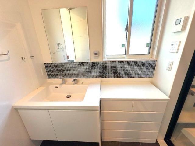 洗面台・洗面所  写真撮影日：2025-12-18