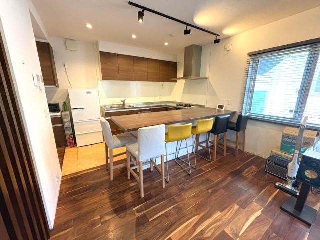 リビング  写真撮影日：2025-12-18