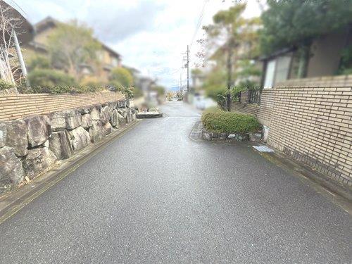 前面道路　幅員約６．０ｍ