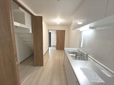 ダイニングキッチン２