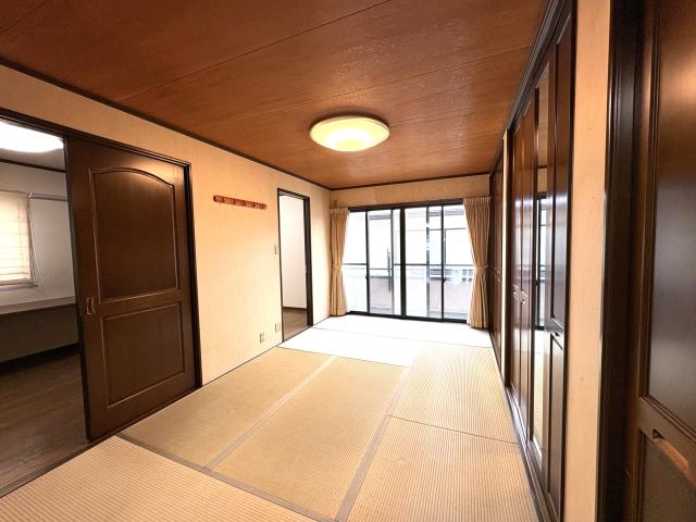 リビング以外の居室  写真撮影日：2026-05-02
