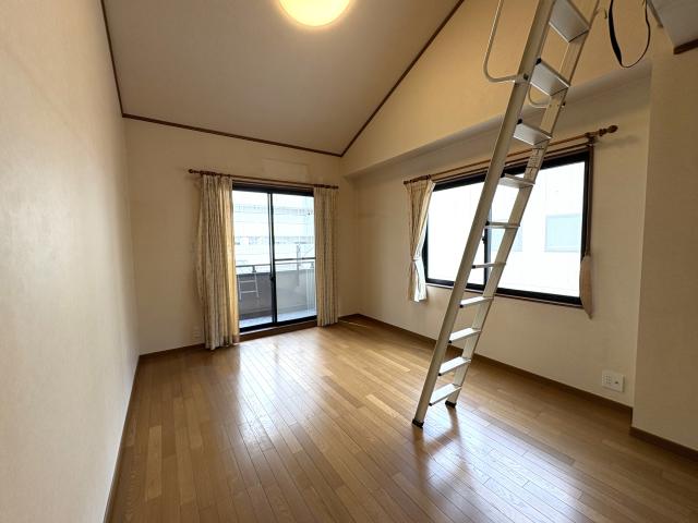 リビング以外の居室  写真撮影日：2026-05-02