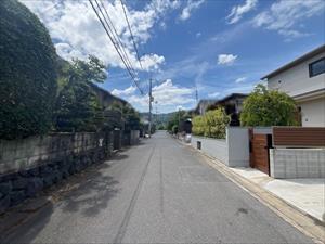 南側前面道路