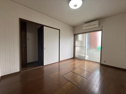 １階洋室６帖