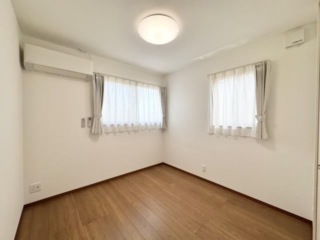 リビング以外の居室  写真撮影日：2025-09-21