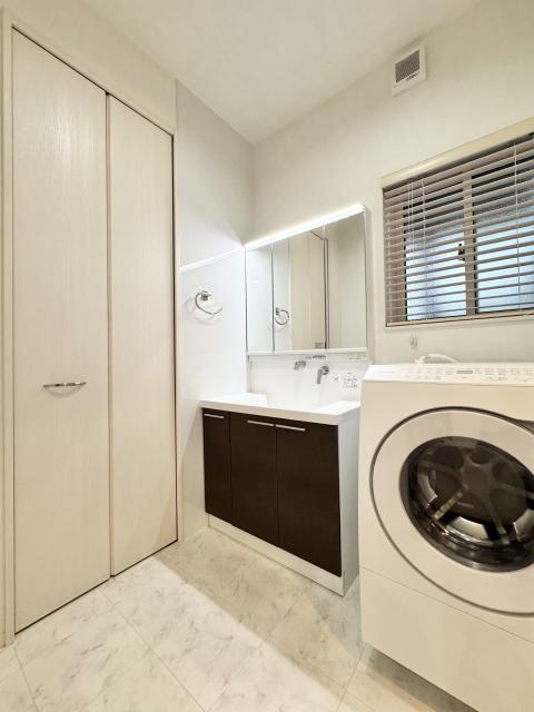 洗面台・洗面所  写真撮影日：2025-10-04