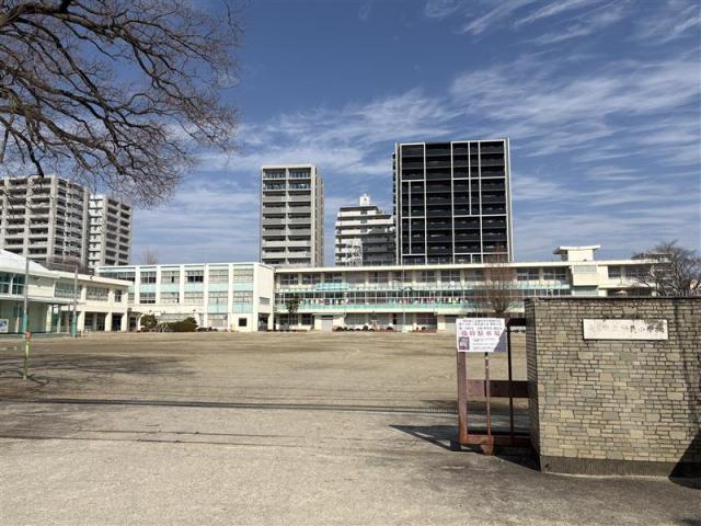 桑名市立精義小学校 600m 写真撮影日：2026-02-14