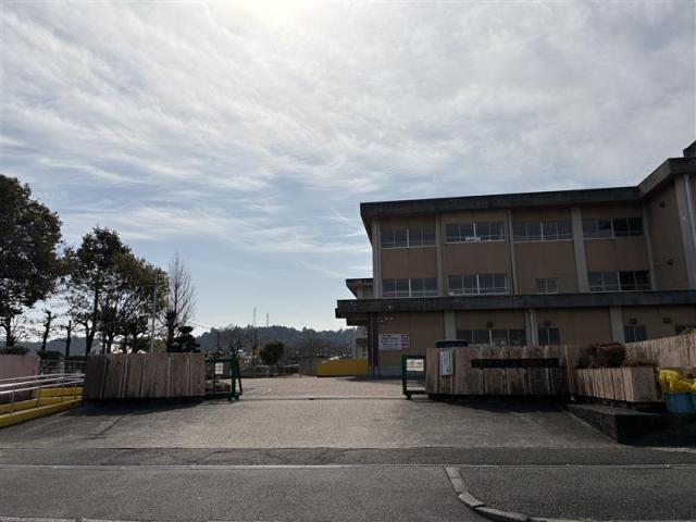 四日市市立桜台小学校 750m 写真撮影日：2026-02-14