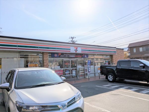 セブンイレブン白石蔵王駅前店 370m 写真撮影日：2025-03-01 