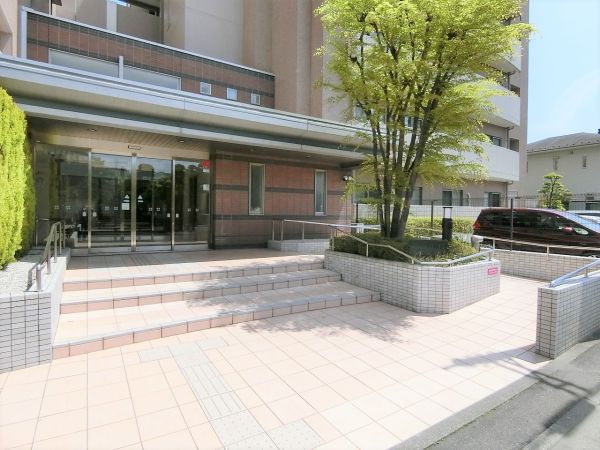 エントランス  写真撮影日：2025-05-01