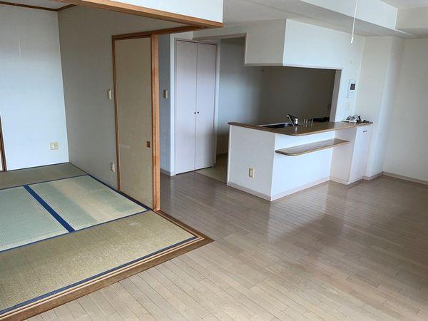 LDK・和室約６帖