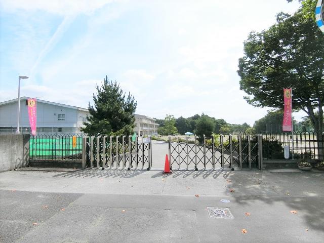 仙台市立虹の丘小学校 1400m 写真撮影日：2025-07-13