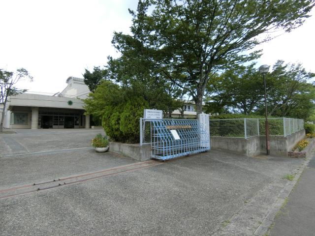 仙台市立住吉台小学校 640m 写真撮影日：2025-09-01