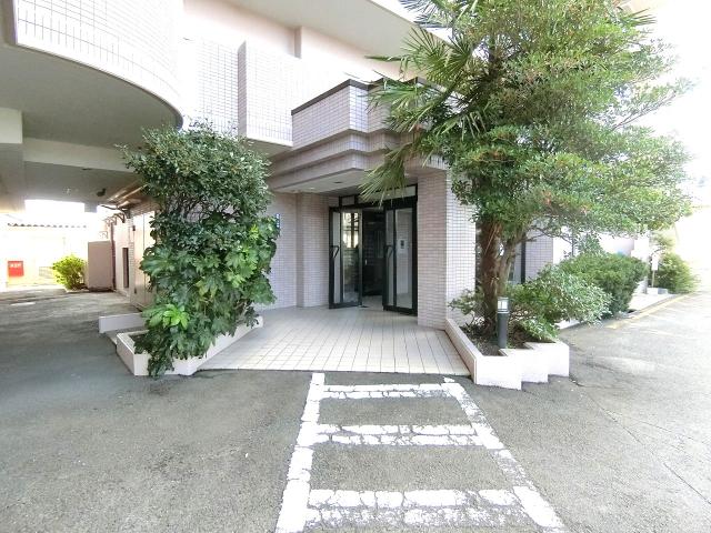 エントランス  写真撮影日：2025-10-17