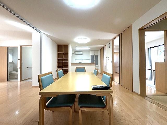 リビング  写真撮影日：2025-10-17