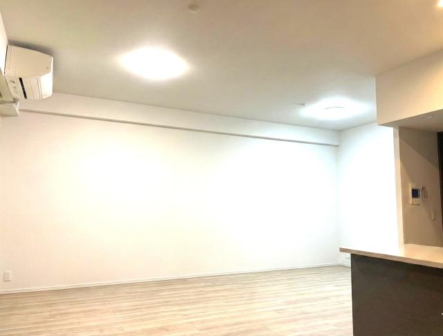 リビング  写真撮影日：2025-12-20