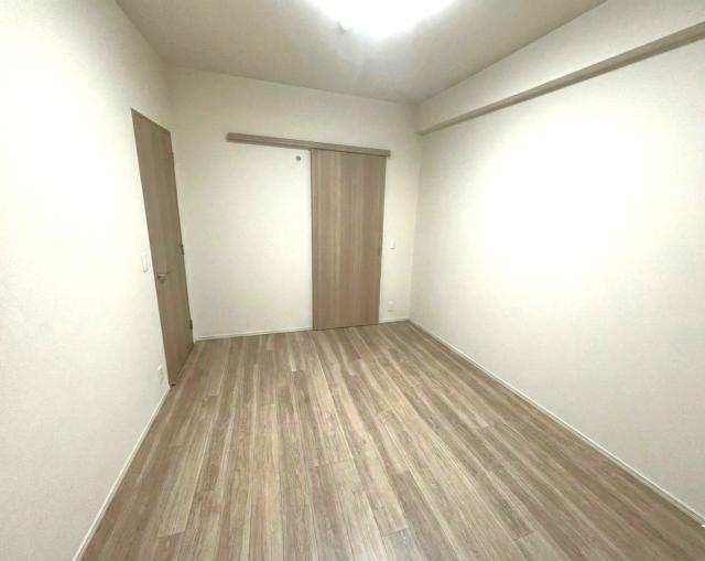 リビング以外の居室  写真撮影日：2025-12-20