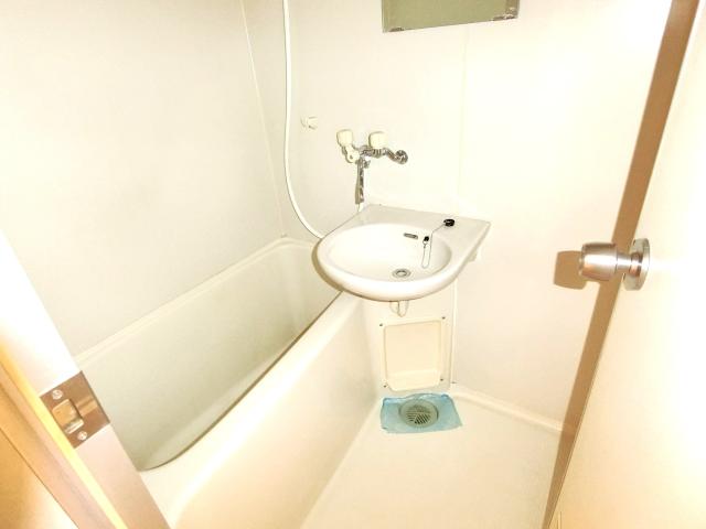 浴室  写真撮影日：2025-10-30