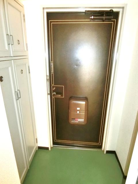 玄関  写真撮影日：2025-10-30