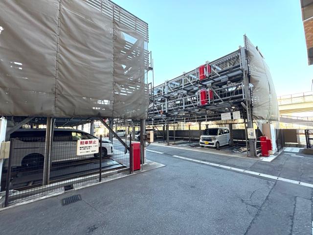 駐車場(共用設備)  写真撮影日：2026-02-28