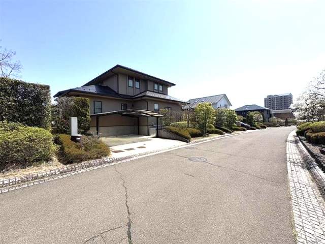 前面道路含む現地写真  写真撮影日：2026-04-19