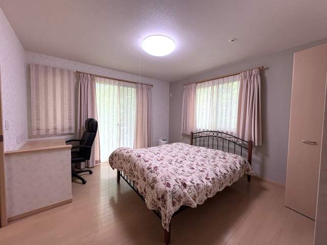 リビング以外の居室  写真撮影日：2026-05-07
