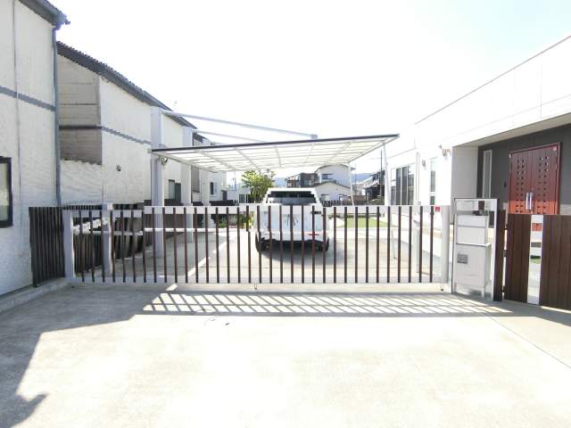 駐車場  写真撮影日：2026-05-18