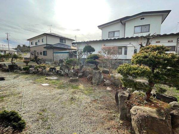 庭（南西側から撮影）