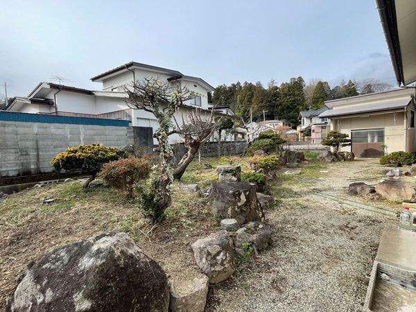 庭（南東から撮影）