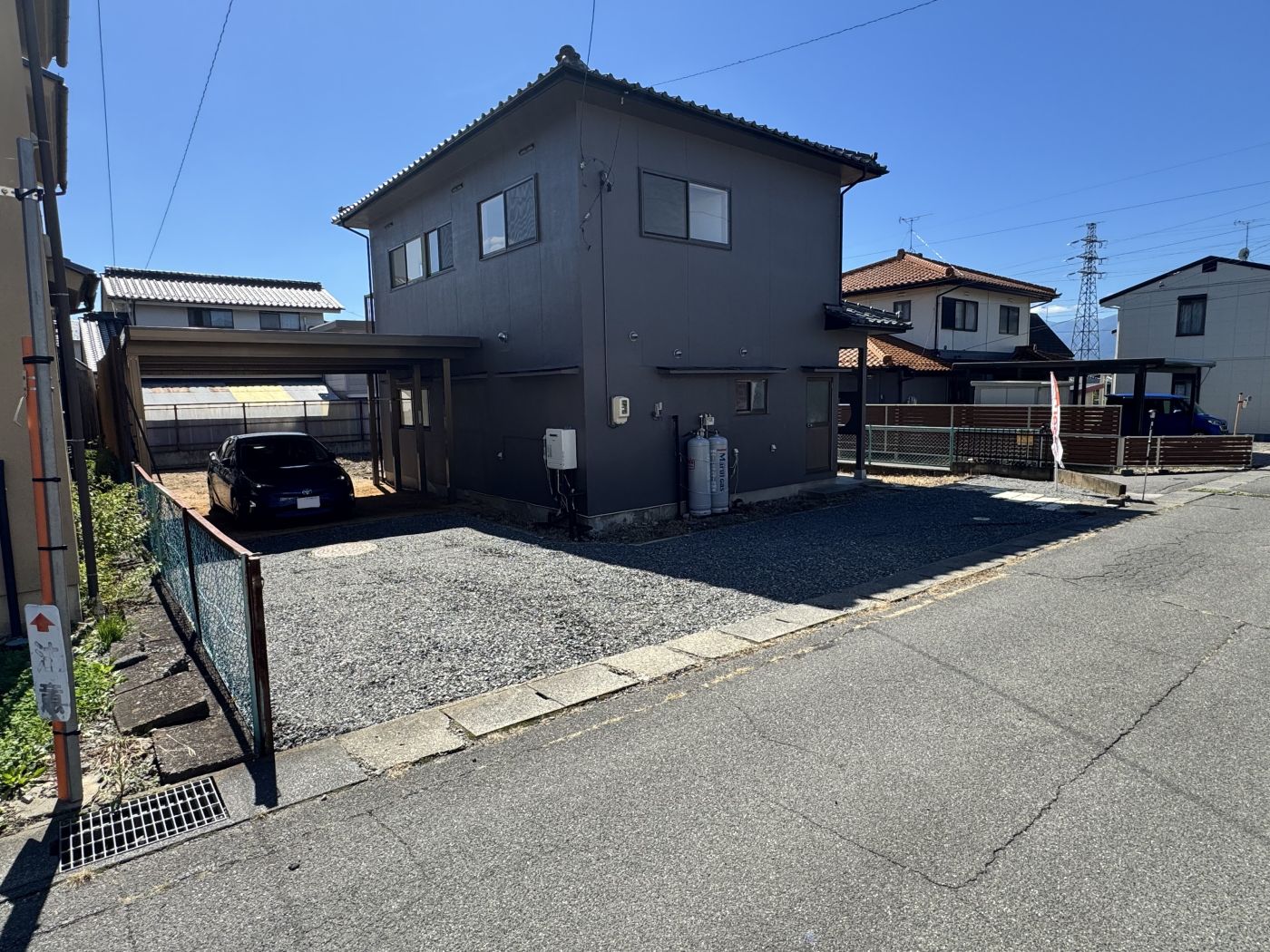外観　駐車場