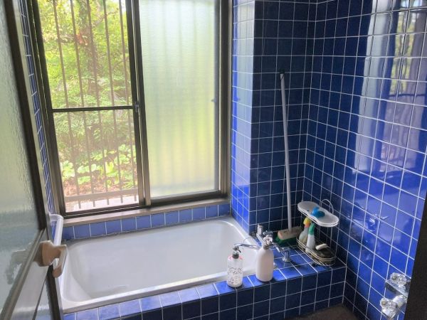 浴室  写真撮影日：2023-08-24