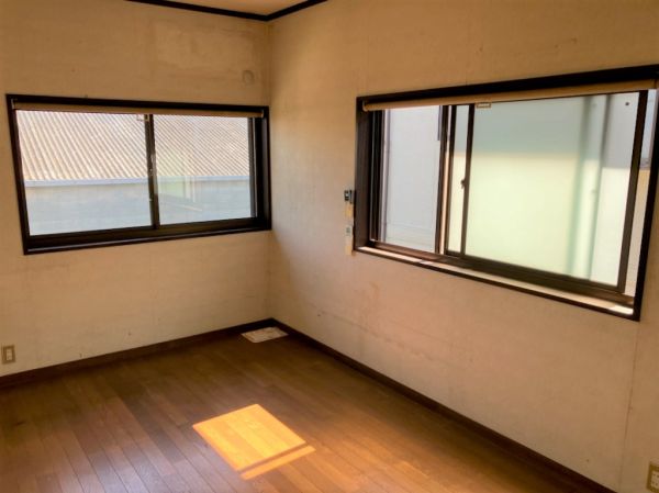 リビング以外の居室  写真撮影日：2024-10-13