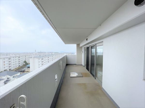 バルコニー  写真撮影日：2025-03-02
