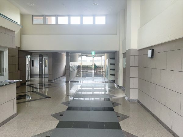 エントランス  写真撮影日：2025-03-02